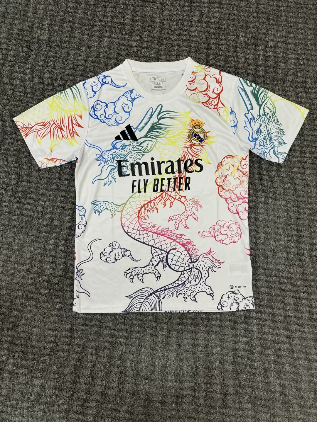 Fans 版24∕25 皇马训练服特别版